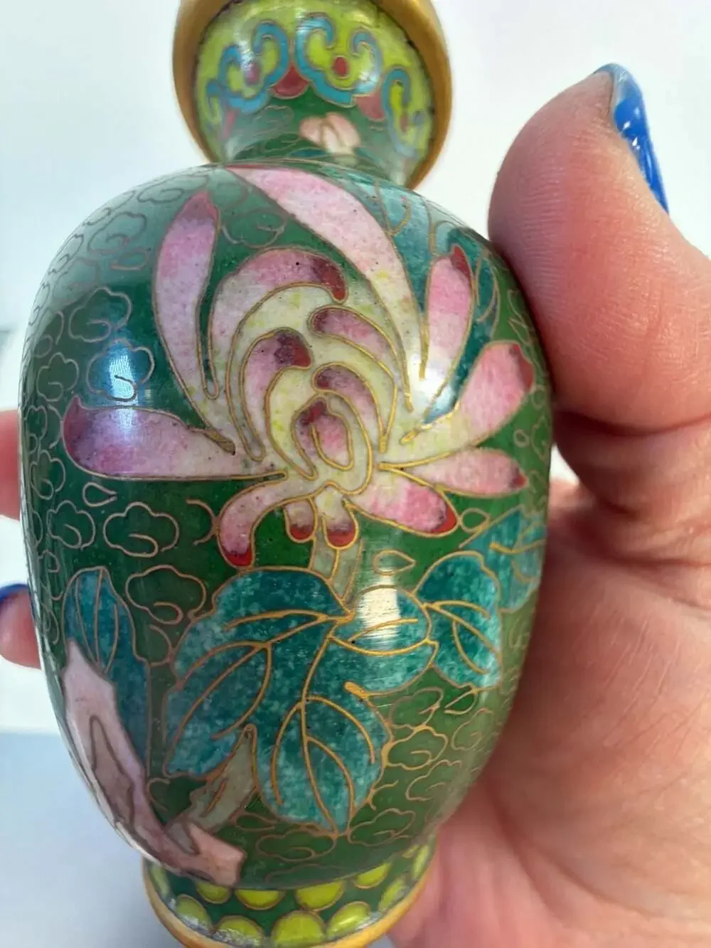 Vintage Pair of Chinese Cloisonne Bud Vases with‎ Floral Motif and Wood Stands